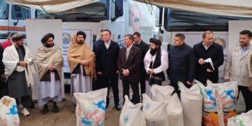 ازبکستان افغانستان ته له ۲۹۰ ټنو ډېرې بشري مرستې استولې