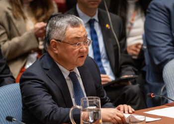 چين: په هرمز تنګي کې رامنځته شوی خنډ د امریکا او اسرائیل د پوځي اقداماتو زېږنده ده