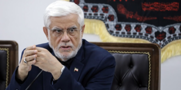 محمد رضا عارف: د هرمز تنګي امنیت د اقتصادي او پوځي فشارونو سره تړاو لري