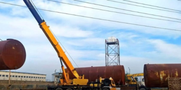 د هرات روزنک بندر کې د نفتو زېرمه کولو نوي ټانکرونه نصب شوي