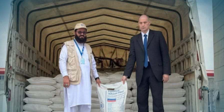 ډبلیو ایف پي: د روسیې له خوا مرسته شوي اوړه پر اړمنو افغانانو وېشو