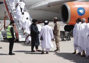 سعودي عربستان ته د افغان حاجیانو د لېږد بهیر پرون پیل شو
