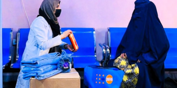 یو این ایف پي اې: میندو او نویو زېږېدلو ماشومانو ته روغتیايي کڅوړې وېشل کېږي