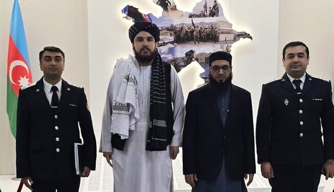 اذربایجان کې افغان سفیر د کډوالۍ ادارې له مشر سره کتلي