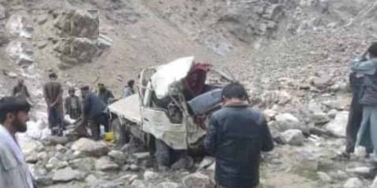 بدخشان؛ د ۲ ترافیکي پېښو له کبله ۳ تنه مړه او ۷ ټپیان شوي دي