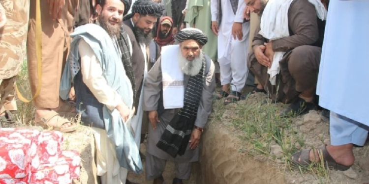 په کندوز او سمنګان کې د ۲ روغتونونو د جوړولو چارې پیل شوې