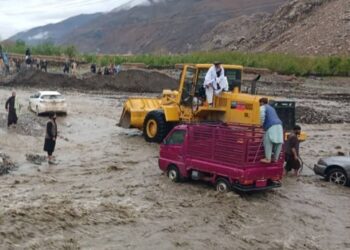 ټولګټو وزارت: د سېلابونو پر مهال د لارو خوندي تګ راتګ لپاره چمتووالی لرو