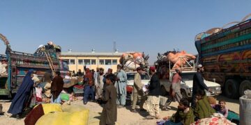 کډوال؛ تیره ورځ د هېواد له بېلابېلو لارو ۷۷۲ کورنۍ را ستنې شوې