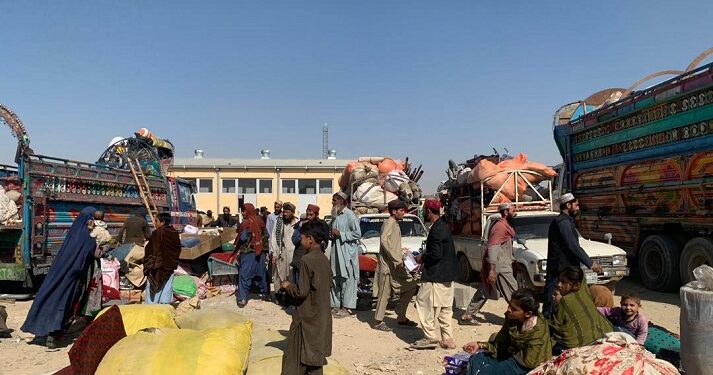 کډوال؛ تیره ورځ د هېواد له بېلابېلو لارو ۷۷۲ کورنۍ را ستنې شوې