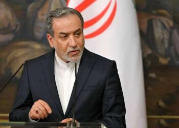 عراقچي: امریکا دې د اوربند او یا د جګړې ملاتړ ترمنځ انتخاب وکړي