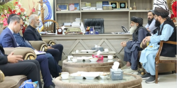 افغانستان او ایران د اقتصادي او زیربنایي همکاریو پر پراختیا خبرې کړې دي