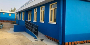 یونیسف: افغانستان کې مو ۲۳۲ دولتي ښوونځي بیارغولي