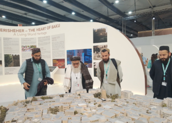 افغانستان او اذربایجان د چاپېریالي همکاریو پر پراختیا خبرې کړې دي