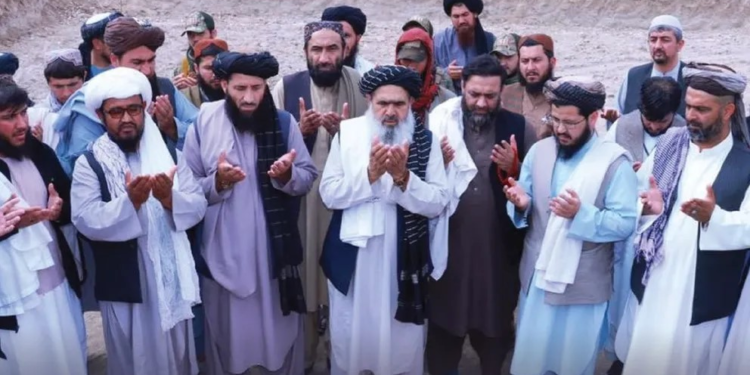 عامې روغتیا وزارت: د ۳۰۰ میلیونه افغانیو په ارزښت د ۷ روغتیايي پروژو چارې پیل شوې