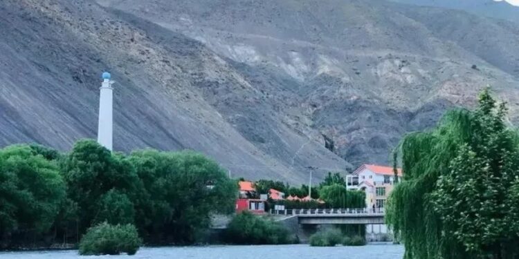 پنجشېر؛ تېره میاشت نږدې ۹۰ زره سیلانیانو له طبیعي جاذبو لیدنه کړې
