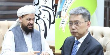 ملا عبداللطیف منصور؛ کابل کې د چین له سفیر، جاو شینګ سره کتلي