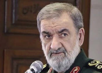 محسن رضايي: د لبنان په سویل کې د اسراییلو د عملیاتو پر پراختیا اندېښنه ښودلې