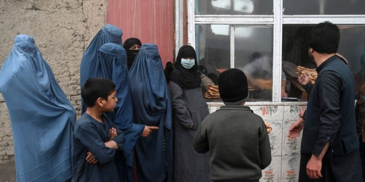 بریتانیا: ۲۲ میلیونه افغانان بشردوستانه مرستو ته اړتیا لري