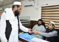 افغان حاجیانو ته د حج له پیسو اضافه شوې پيسې بېرته ورکول کېږي