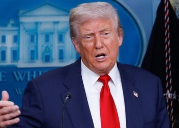 ټرمپ خپل پوځ ته پر ایران د بریدونو درولو امر کړی