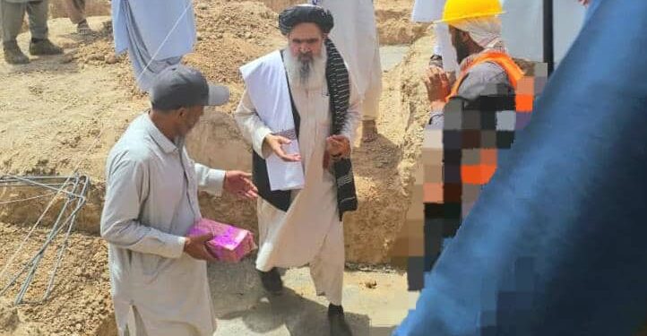 د کندهار په دامان کې د یوه روغتیايي مرکز د جوړېدو چارې پيل شوې