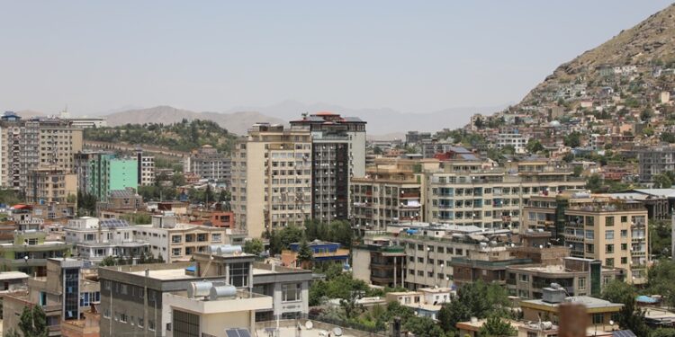 کابل ښاريان: د برېښنا ډېرې پرچاوۍ له ستونزو سره مخ کړي يو
