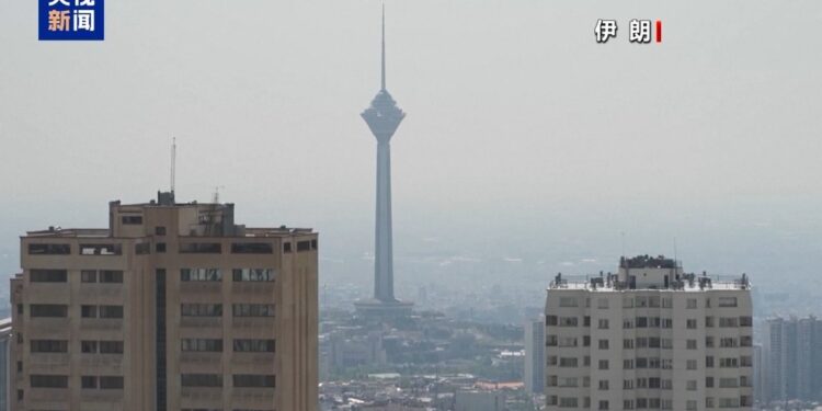 د ایران پارلمان د نفوذ ضد قانون تصویب کړ