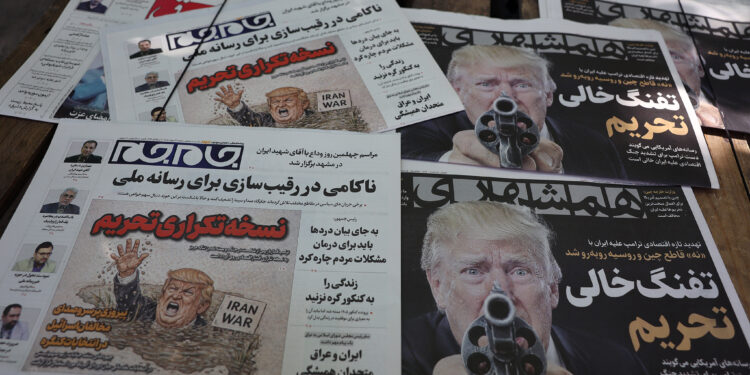 ايران: د امریکا په اقتصادي جګړه کې ونډه اخيستونکي ګاونډي هېوادونه به مو په دښمنانو وګنو