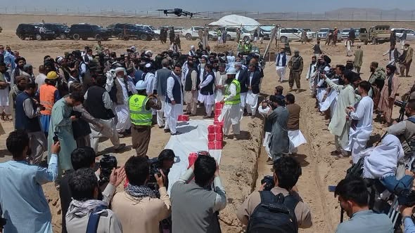 هرات کې د سمنټو د سترې کارخونې د جوړېدو چارې پيل شوې