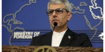 ایران: د امریکا بندیزونه د ټولو هېوادونو پر وړاندې د «جګړې اعلان» دی