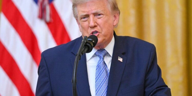 ټرمپ: د ایران پر ضد مو برید د احتمالي هوکړې په خاطر وځنډاوه