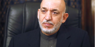کرزی: د خپلواکۍ ساتنه سولې، ملي یووالي او زده‌کړو ته اړتیا لري
