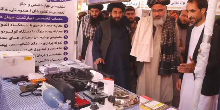 جوزجان؛ شبرغان کې د کورنیو تولیداتو دویم نندارتون پرانیستل شوی