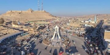 زابل کې ۲۳ کلنه د دوو کورنیو دښمني په دوستي بدله شوه