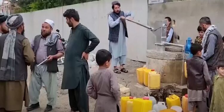 تخار؛ ۱۰ زره کورنیو ته د څښاک پاکو اوبو زمینه برابره شوې