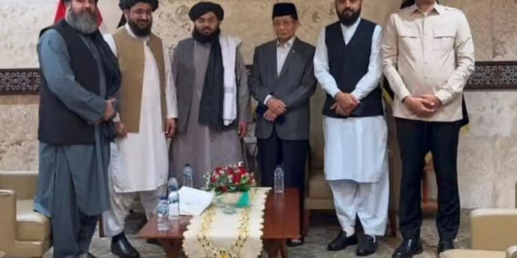 افغان او اندونیزیايي لوري؛ د دیني او کلتوري همکاریو پر پیاوړتیا خبرې کړې دي