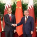 لي چيانګ د قطر له صدراعظم او بهرنيو چارو وزير سره وکتل 