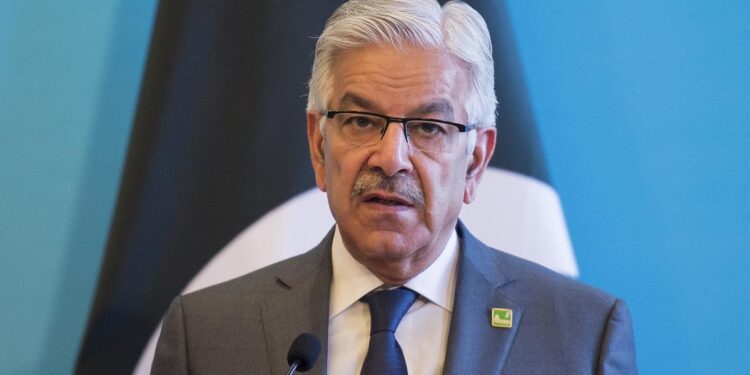 خواجه اصف: پر سعودي برید د پاکستان د ګډې دفاعي هوکړې د عملي کېدو لامل کېږي