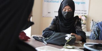 یونیسف؛ له سلګونه نجونو او افغان ځوانانو سره د تخنیکي مهارتونو په برخه کې مرسته شوې