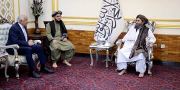 خلیلزاد: بهرني شرکتونه په افغانستان کې پانګونې ته لېوالتیا لري
