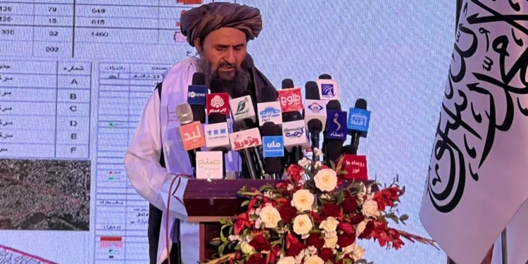 برادر: هېواد کې د ځنډول شویو پروژو د بشپړولو هڅې روانې دي